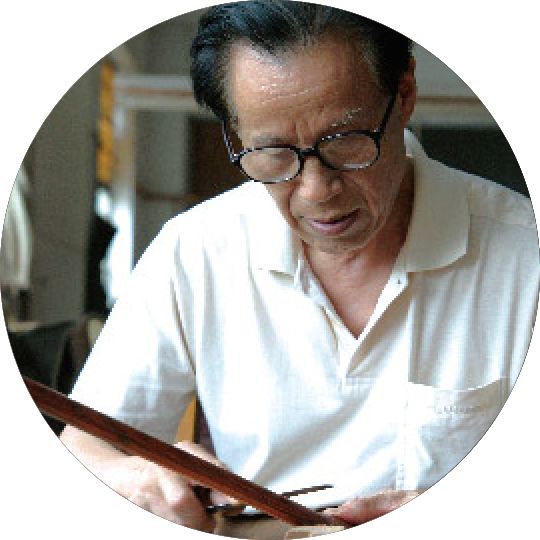 拥有一批像万其兴,陆林生等国内公认的著名制作大师.