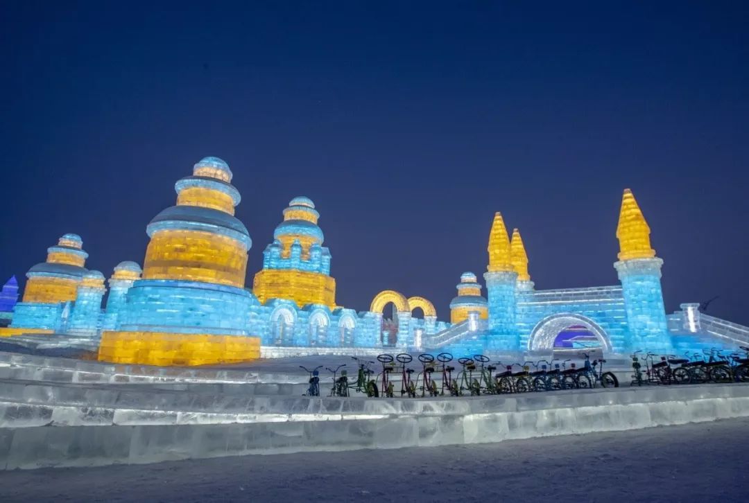 體育項目哈爾濱國際冰雪節是世界上活動時間最長的冰雪節,它只有開幕