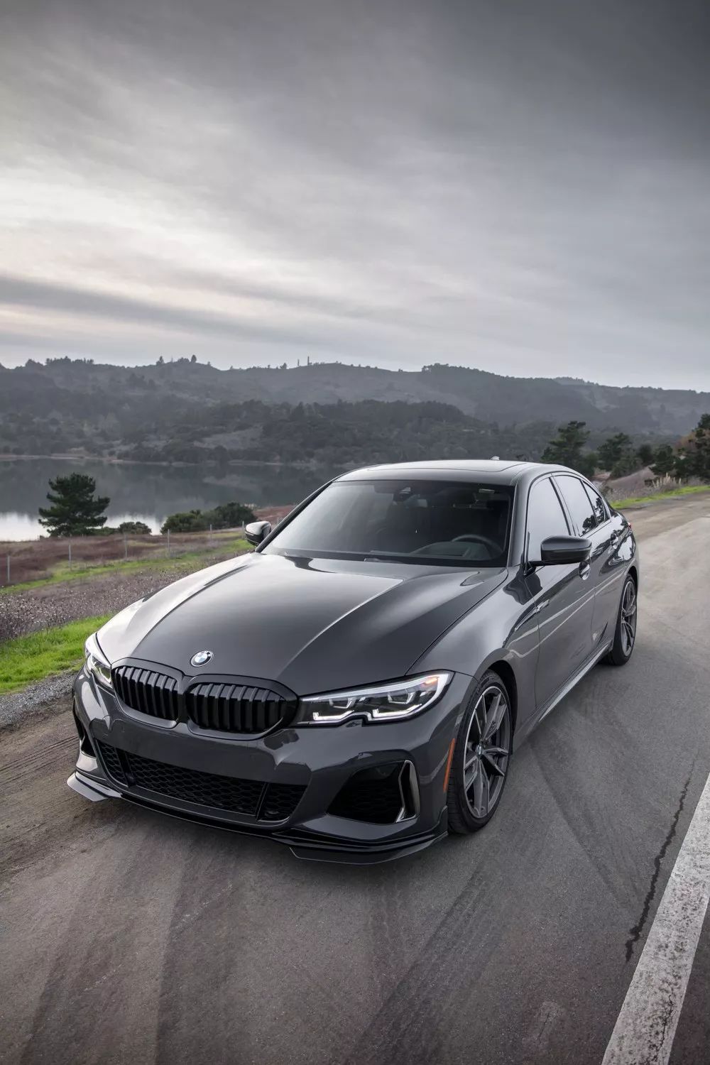 戴维特灰宝马m340i出浴图,灰色质感真的太高级了!