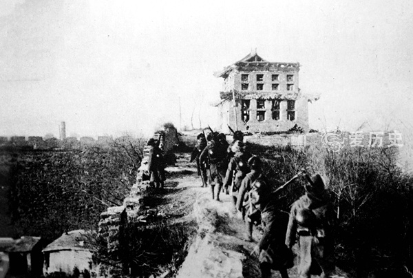 面对日军猛攻山海关 军人为国家为民族 洒尽最后一滴血