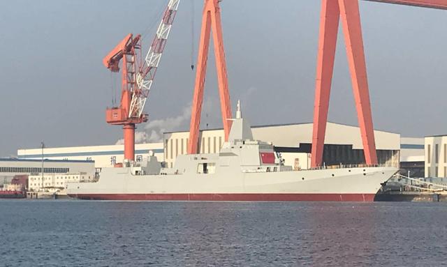 下水服役不停,新舰型惊喜不断,展望中国海军的2020,给力