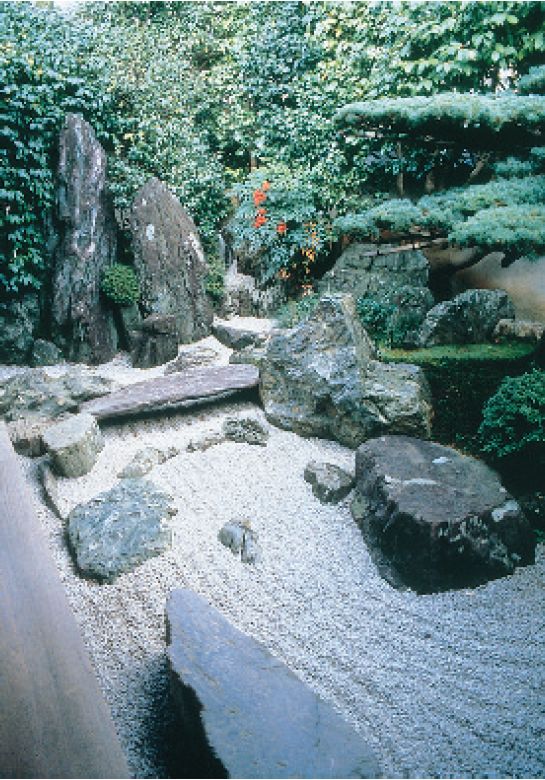 从三岛由纪夫到日本庭园感受日本的禅宗美学