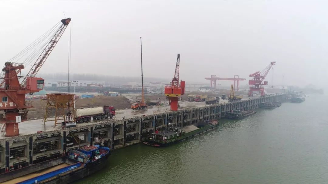 吞吐量连年递增去年一举突破140万吨目前阜阳境内主要航道通航里程