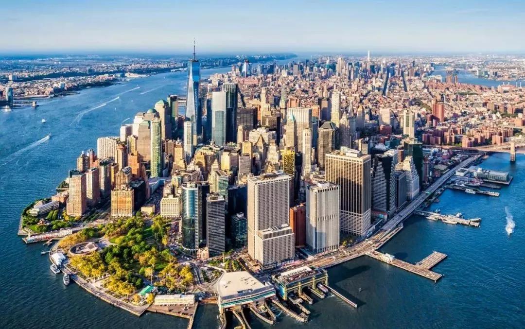 此外,纽约市五区的商家还要向需要纸袋的顾客收取5分/只的费用.