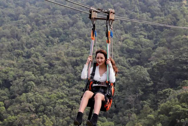 原创东莞观音山惊险刺激户外活动338米高空滑索让你嗨到尖叫