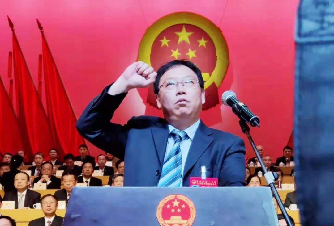 欧龙光,男,福建福清人,1964年3月出生,中共党员,大学学历,工程师.