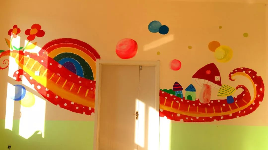 美 | 太有才了——市园老师自己动手彩绘新教室