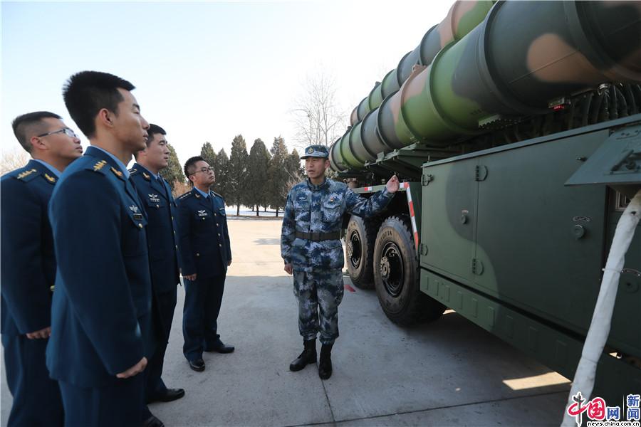 中部战区空军组织地面防空兵部队技术勤务科长集训