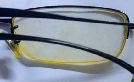 镜片发黄怎么办一招教你恢复如初