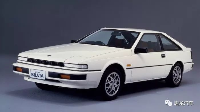 首次加入跳燈設計的第四代silvia(s12型)於1983年推出市場,與上代一樣