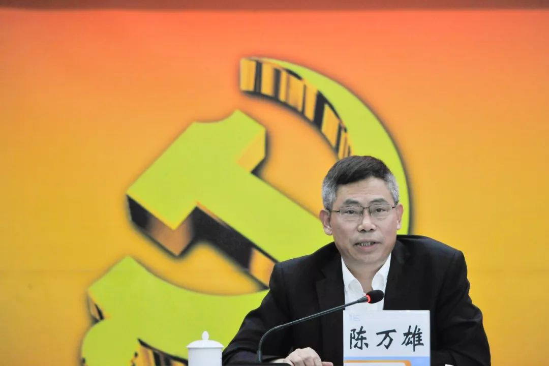 推动公共交通服务持续出新出彩广州公交集团召开2020年工作务虚会暨