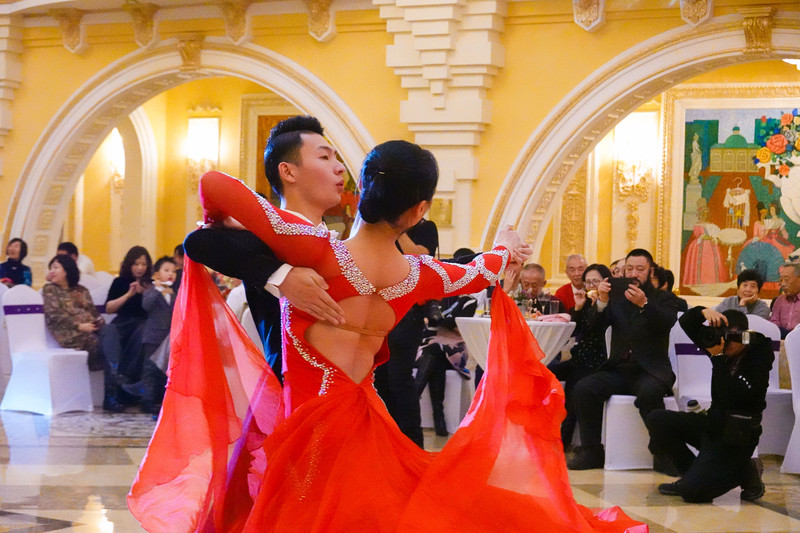 哈尔滨微攻略吃俄餐逛舞会蒸桑拿变身俄罗斯人总共分三步