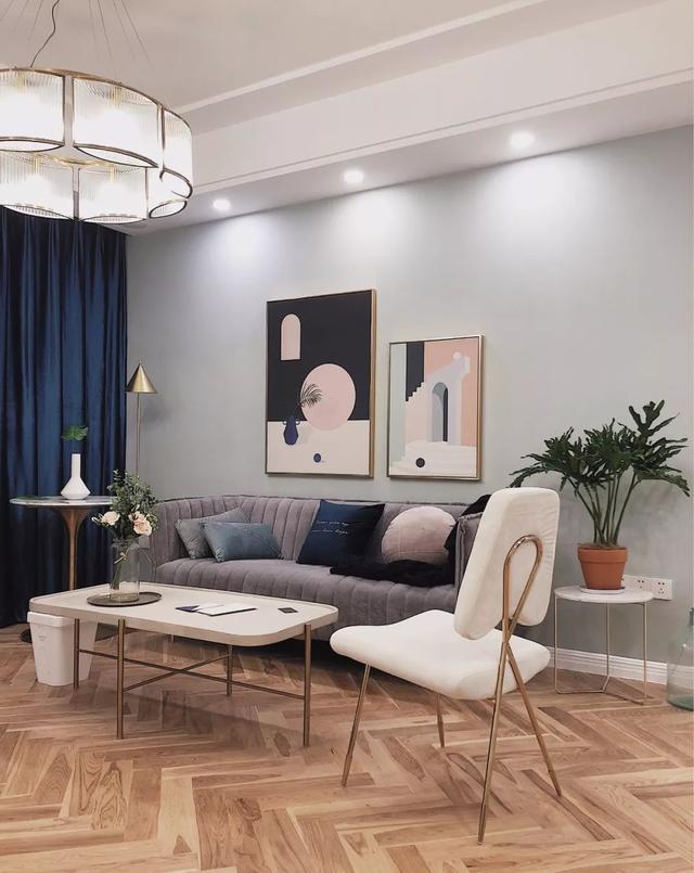 客厅到底要不要吊顶?装企精灵带你了解!