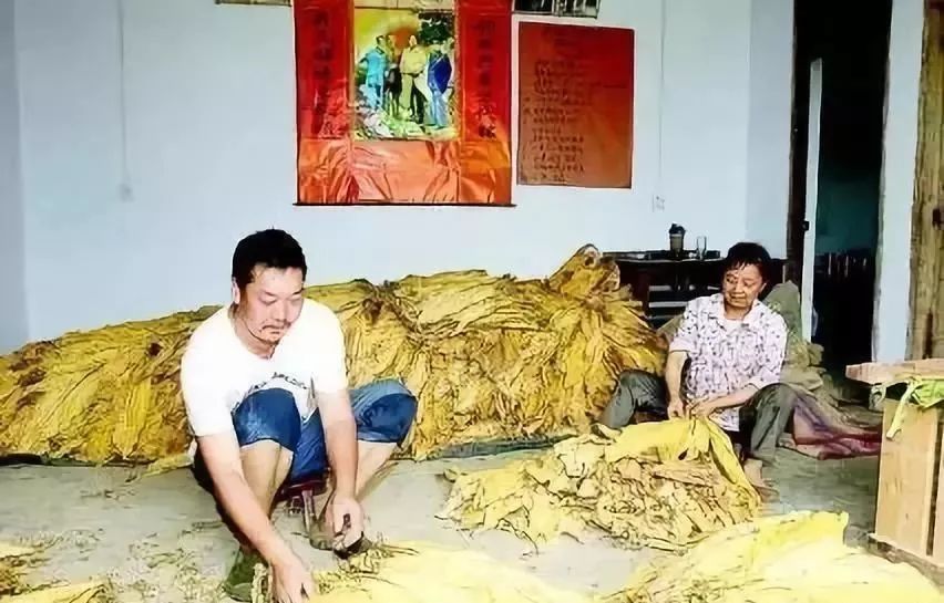 长武在外游子冯军成作品烤烟炉勾起了无数人的记忆