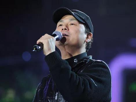 石占明,从左权走出去的原生态歌唱家,春节期间为晋中父老嘹亮开唱.