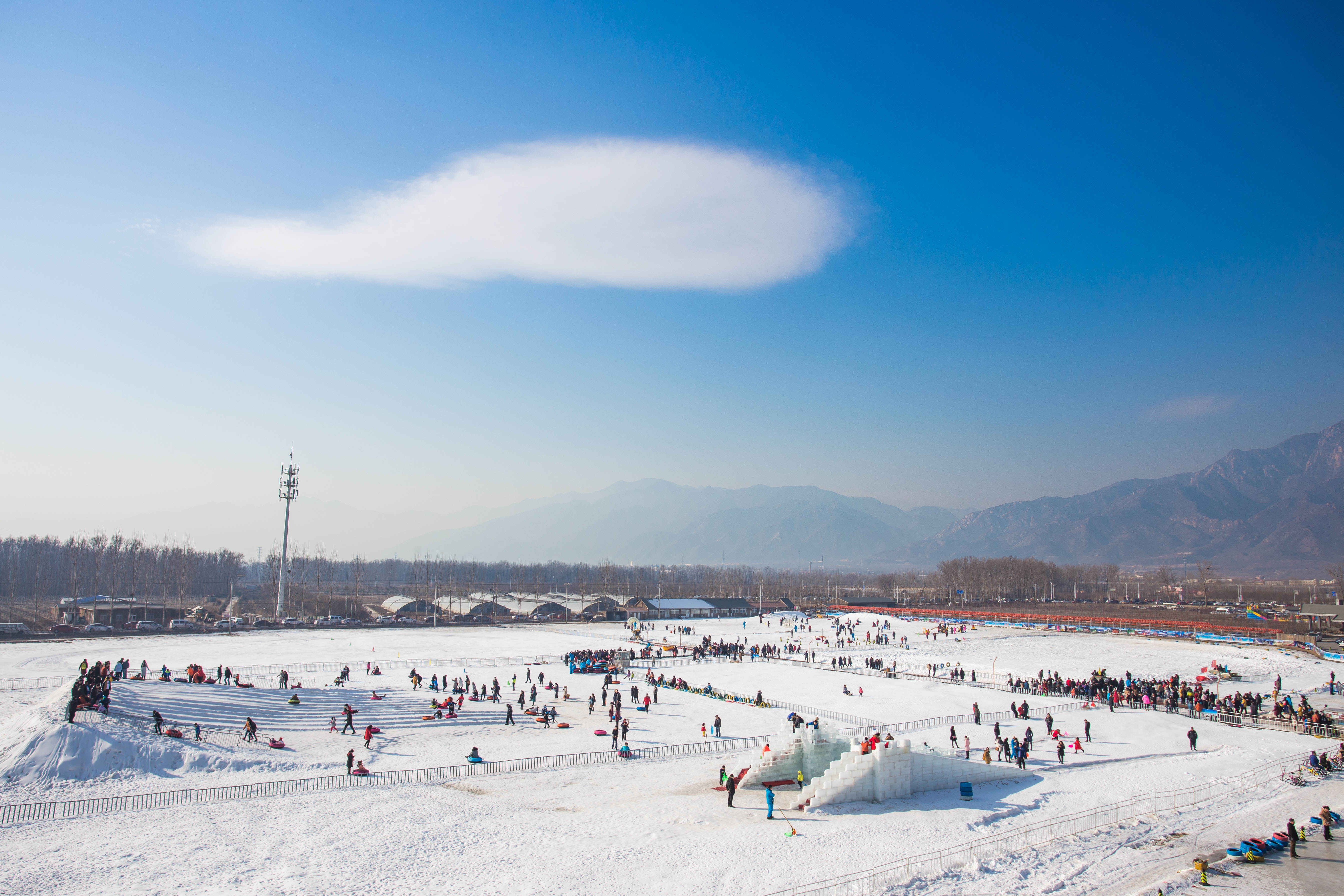 冬天北京有啥好玩的?这个冬奥会举办地都为你准备好了,让你玩个够