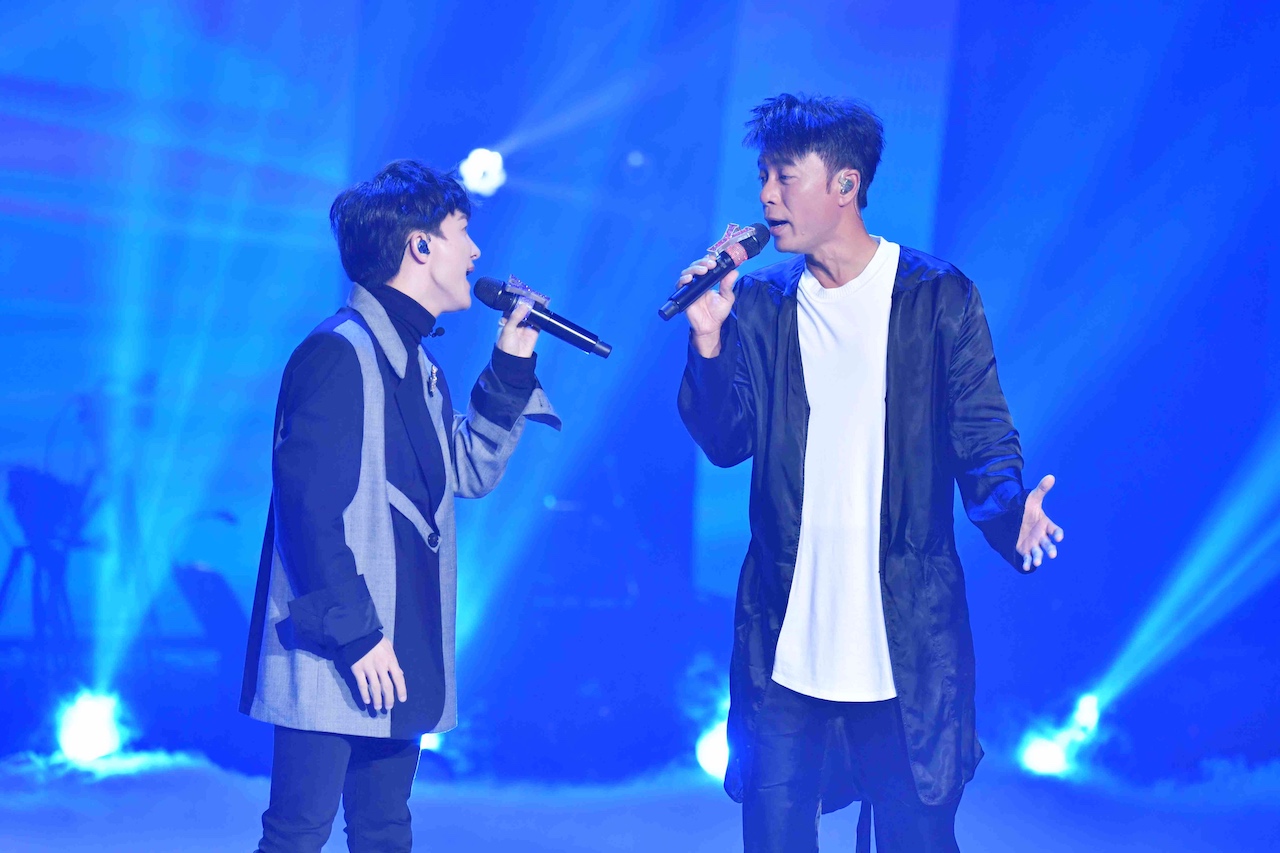 李克勤深情演绎天下有情人获原唱周华健称赞赋予全新生命