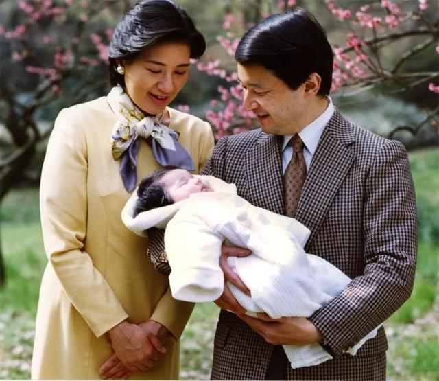 日本雅子皇后罕见的十二张照片，总有一张你没有见过-搜狐大视野-搜狐新闻