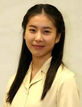 浪漫满屋》播出15年,女二嫁圈外企业家,40岁穿婚纱的样子太美_韩恩贞