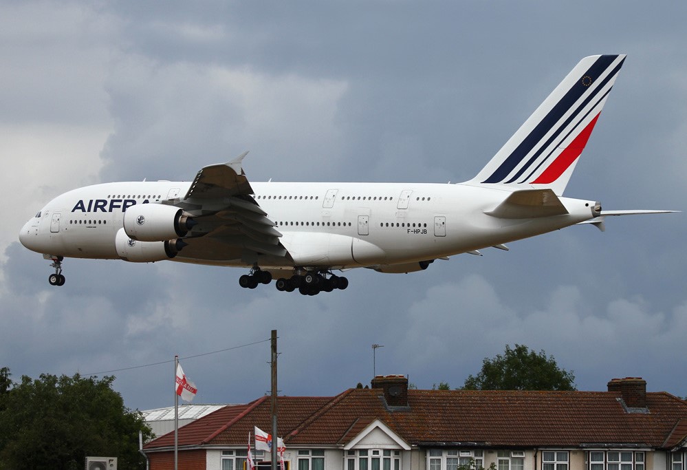 法航首架a380退役 或面临拆解命运_架飞机