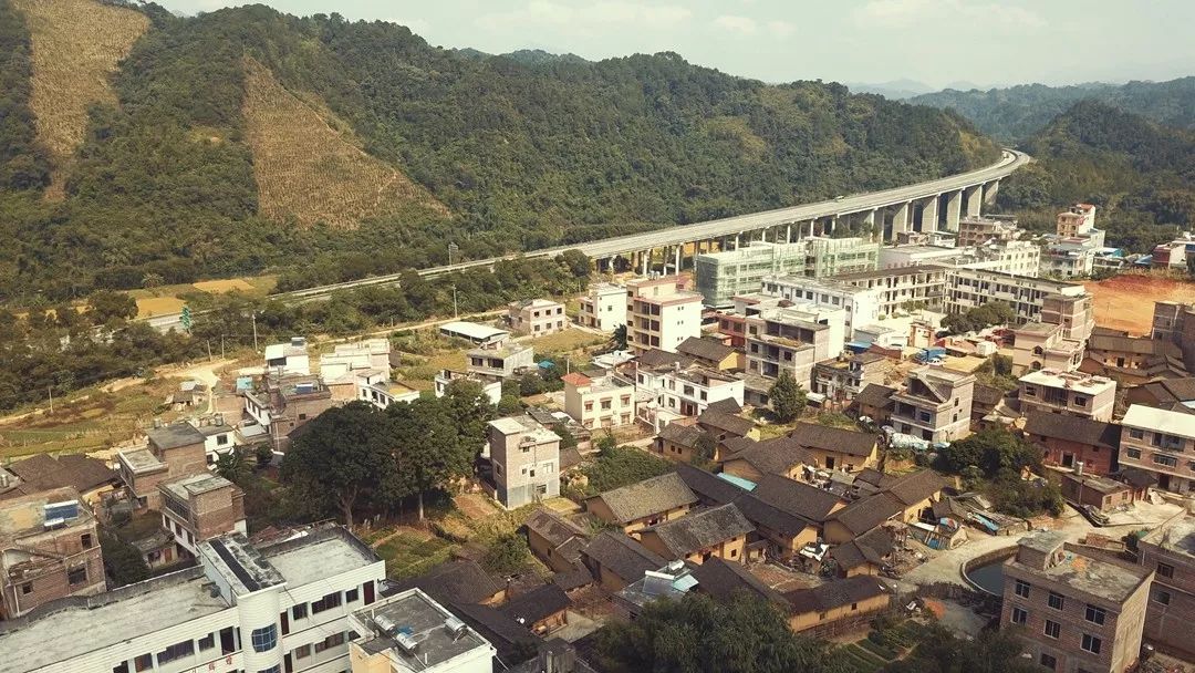 富罗镇市政公园,养生基地呼之欲出.