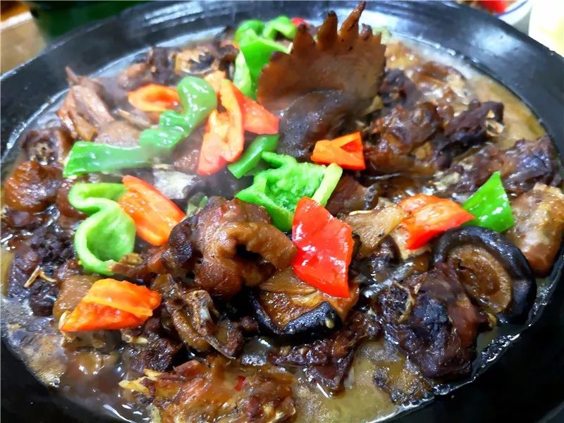 金寨吊锅:围炉而坐尝百味_美食