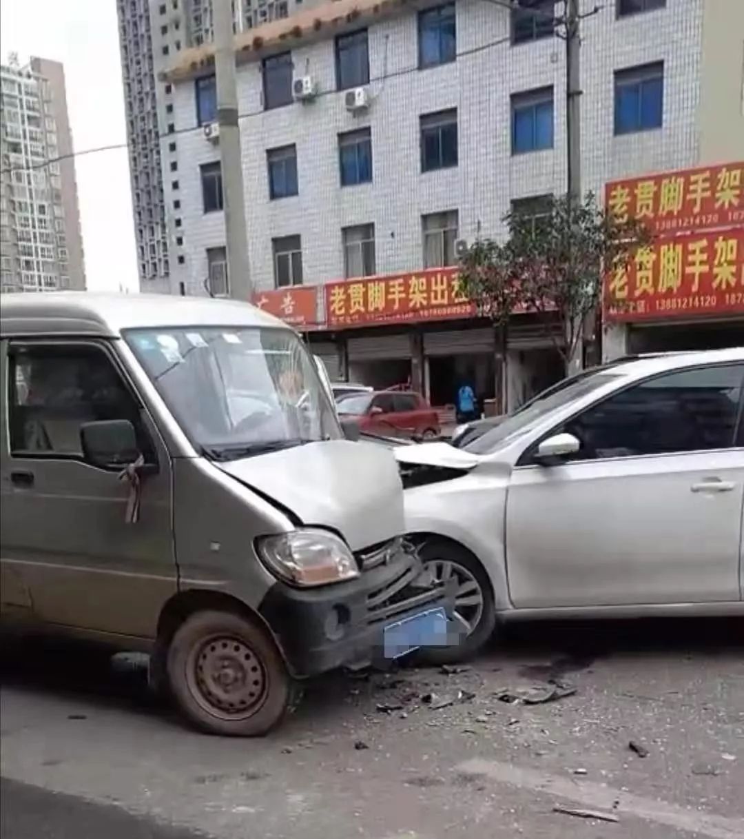 广元大石车祸图片