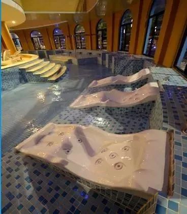 岛乐园,市区游,泥浆浴,天堂湾,水果大餐,快艇出海珊瑚岛,黑岛双飞6