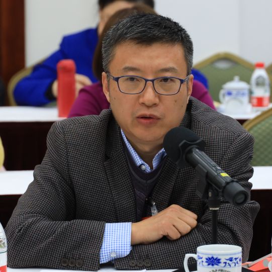 吴 冬姜 锋徐建江李 瑾葛信晔在"提升服务能级与保障改善民生"专题