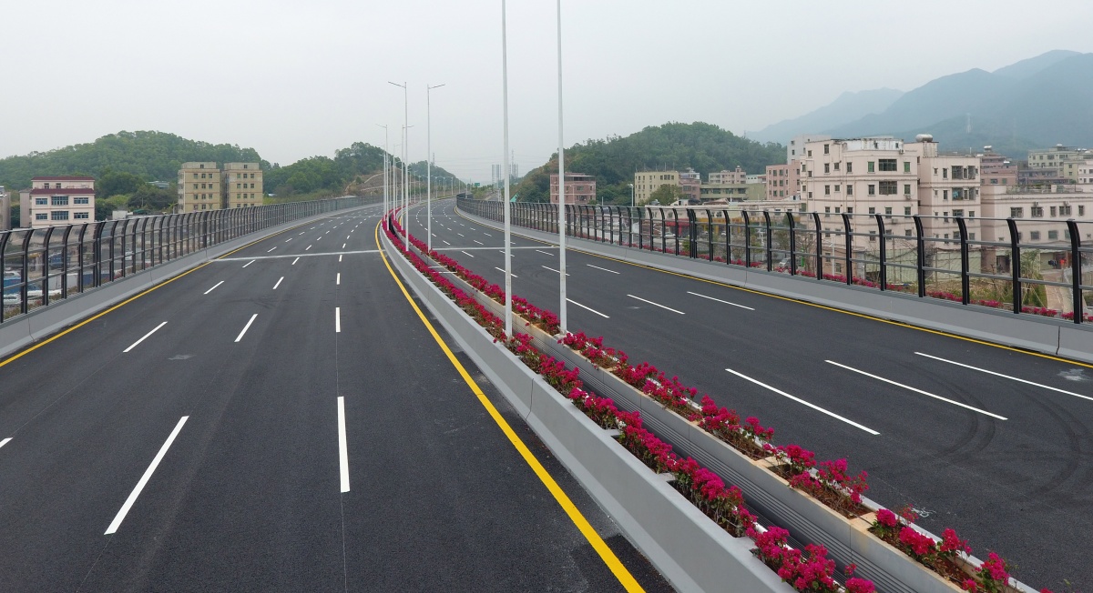 今日,南坪三期全线通车!大亚湾1小时直抵深圳市中心