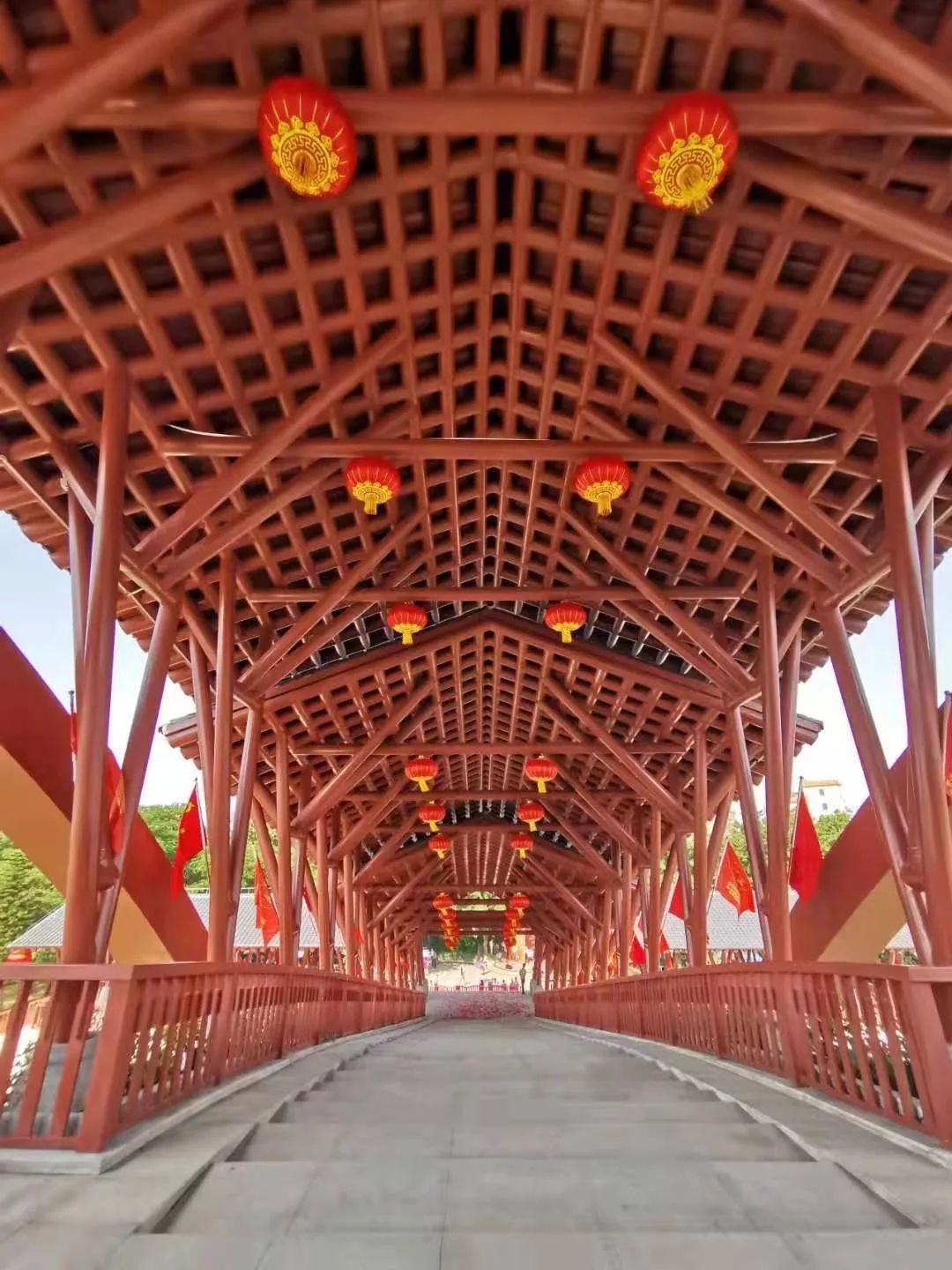 一河三岸景观桥叫什么名字比较好投票告诉我们