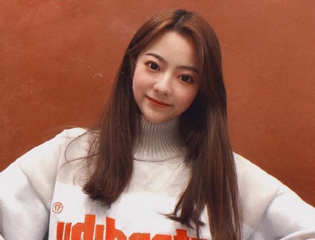 解说"一笔姐"透露重磅消息,lpl观众乐坏了:终于不用再看到她_kris