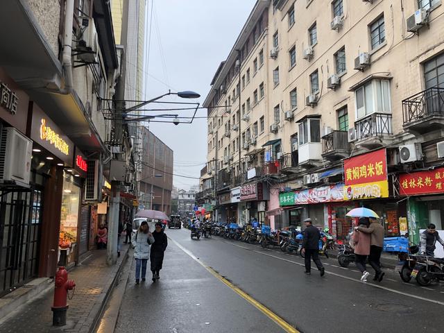 申晨间 | 网传广东路马上要拆迁了?黄浦区:并没有