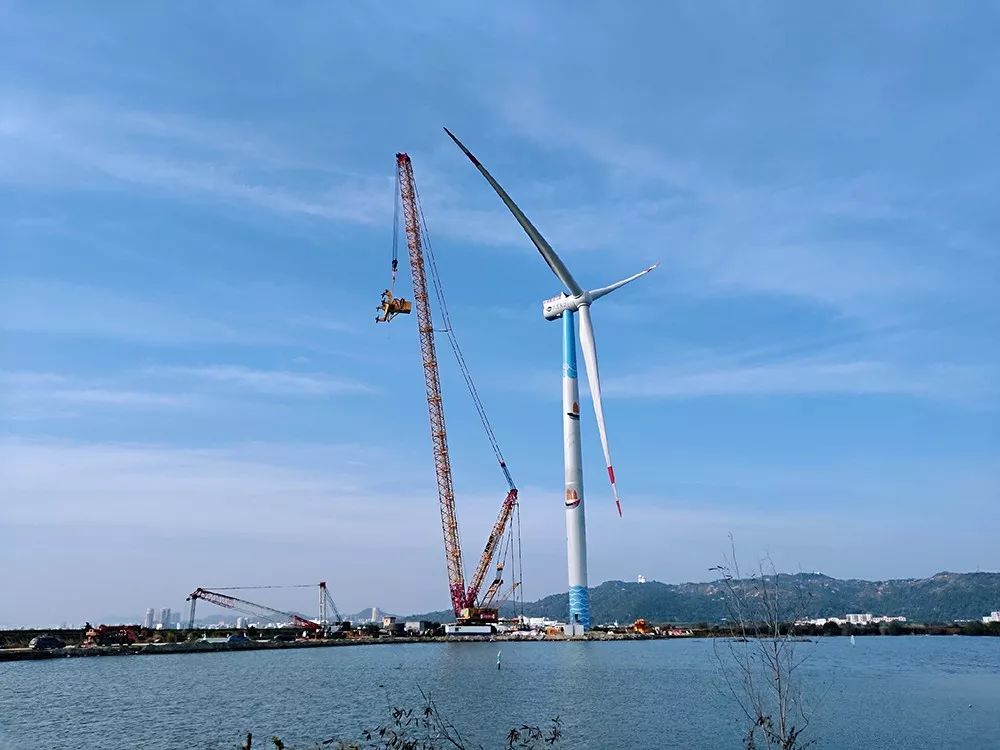 国内首台8MW海上风机成功安装！海湾吊装再次刷新大功率风机吊装记录！