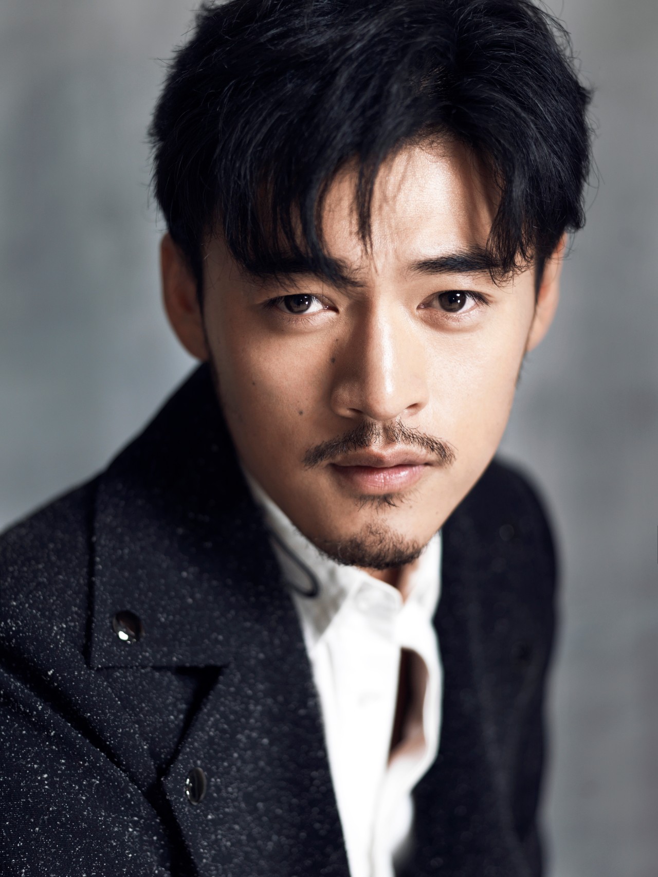 硬汉特警队员渣男本渣王泊文花式霸屏贺岁档