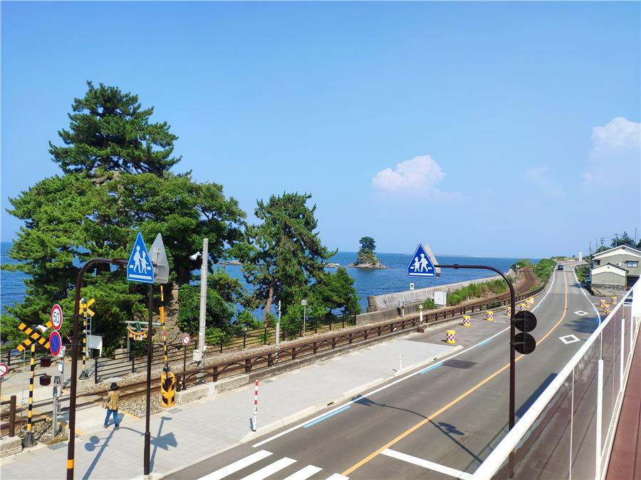 青森县八户市,在三陆复兴国立公园之内,1937年被指定为日本国家名胜地