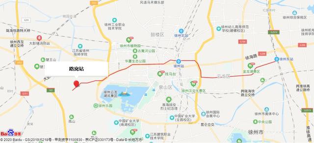 967km,西起路窩村站,東至高鐵徐州東站站,沿線主要經過老徐蕭公路