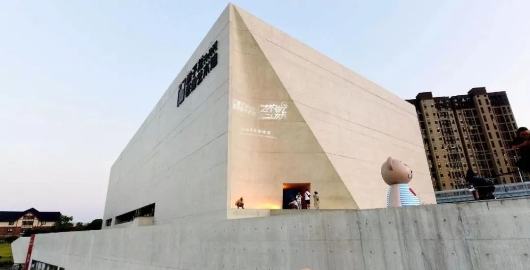 海报大赏中国最大摄影博物馆2019展览活动全记录