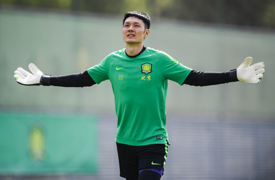 国安功勋门将杨智现身,自费与河北华夏冬训,渴望继续踢球望留队