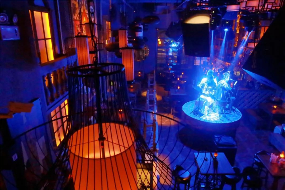 打卡红爆肇庆的复古酒吧杀入四会将彻底颠覆你的夜生活