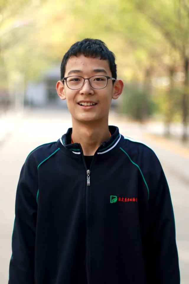 双语星光第三期丨聪明出于勤奋天才在于积累让我们一同