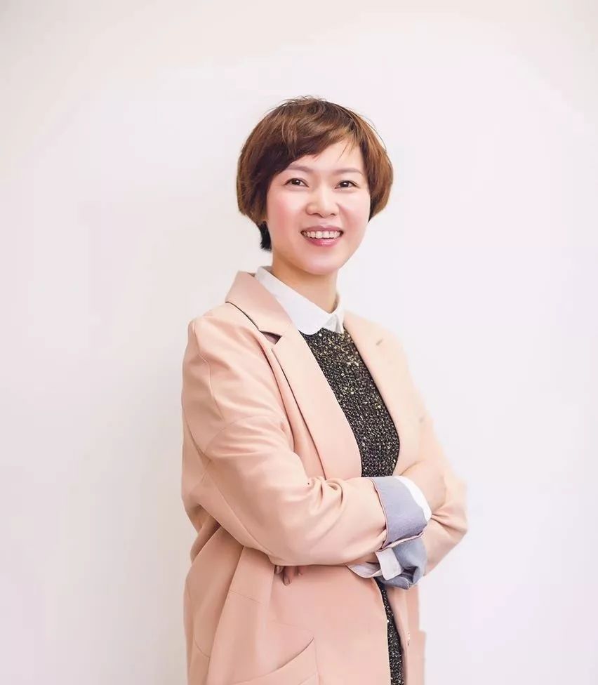 李红萍 总经理>> 南京玲珑天文化发展有限公司