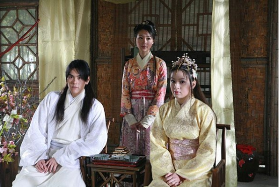 14岁出道爆红,16岁就与彭于晏拍吻戏,如今怎么样了?_刘品言