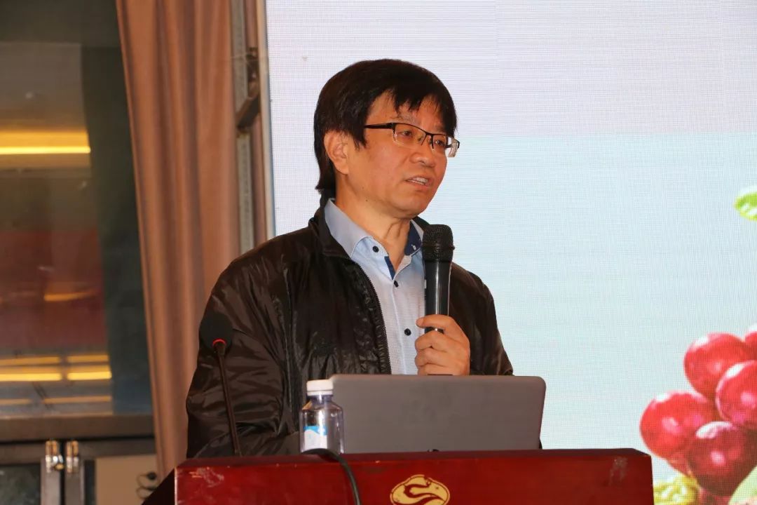 上饶中学我校成功协办全国省级植物学会科普骨干经验交流会