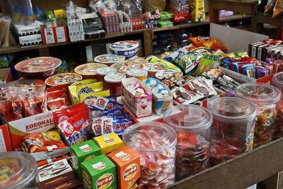 这15种曾风靡学校小卖部的零食,你都吃过吗?