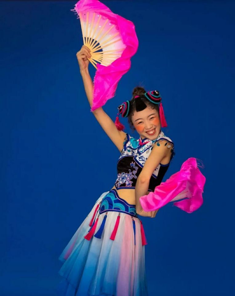 山西省唯一入选首届中国舞蹈优秀作品集萃作品剪鱼儿花大片震撼来袭