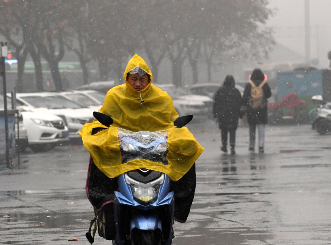 雨雪交加的天气图片图片