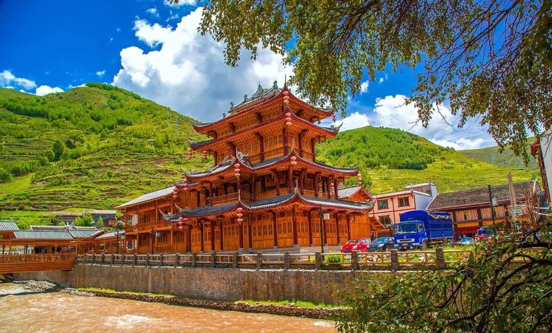 千年传奇星空闪耀松潘古城