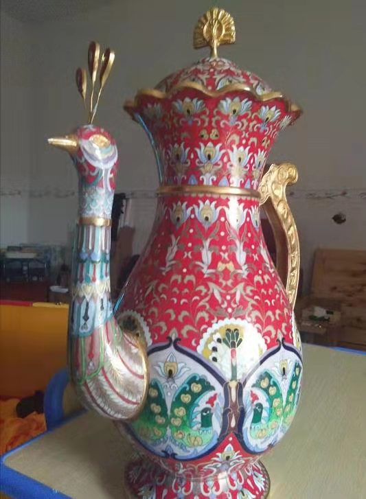 景泰蓝孔雀壶--中国工艺美木大师张同禄作品