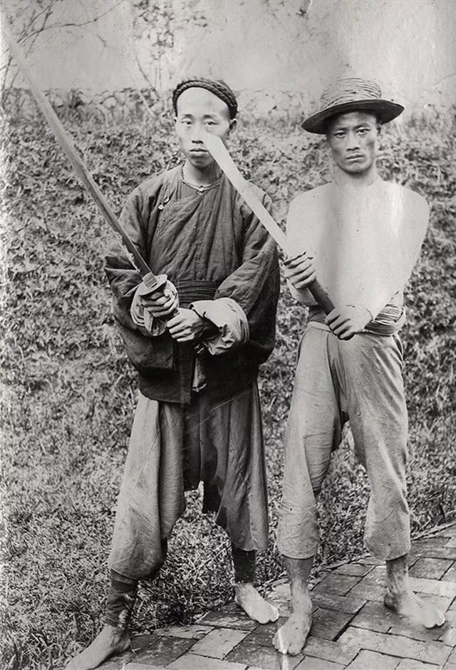 1895年,福建古田两名刽子手 返回搜             责任编辑